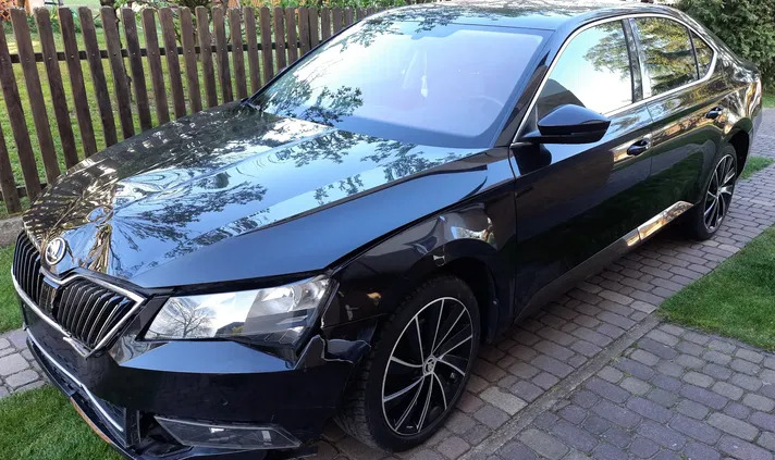 mazowieckie Skoda Superb cena 53000 przebieg: 134450, rok produkcji 2016 z Złocieniec